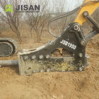 كسارة صخور هيدروليكية بضغط تشغيل 160-180 كجم/سم2 ومعدل تدفق زيت 150-190 لتر/دقيقة ومعدل تأثير 350-500 ضربة في الدقيقة للحفارات